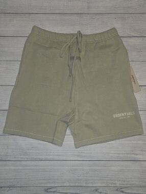 Essentials Fear of God Men's Relaxed Shorts Sea Foam Size L NWT